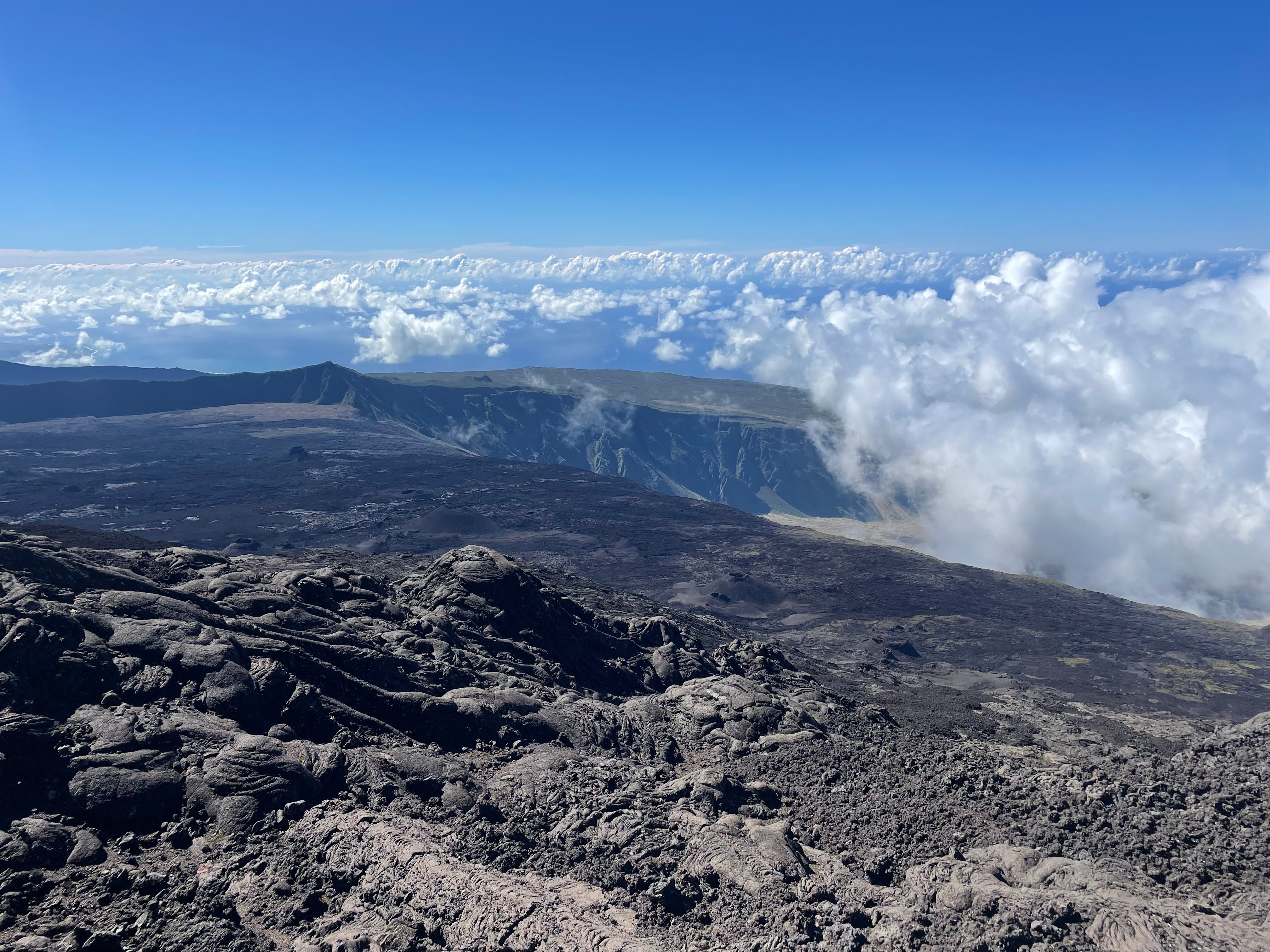 piton de la fournaise la reunion eSIM4Travel